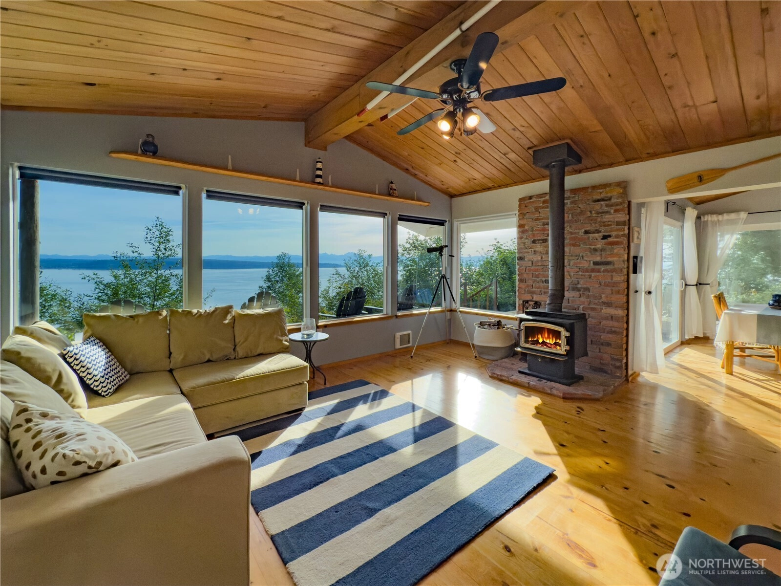 36 K Beach Way Hat Island WA 98206