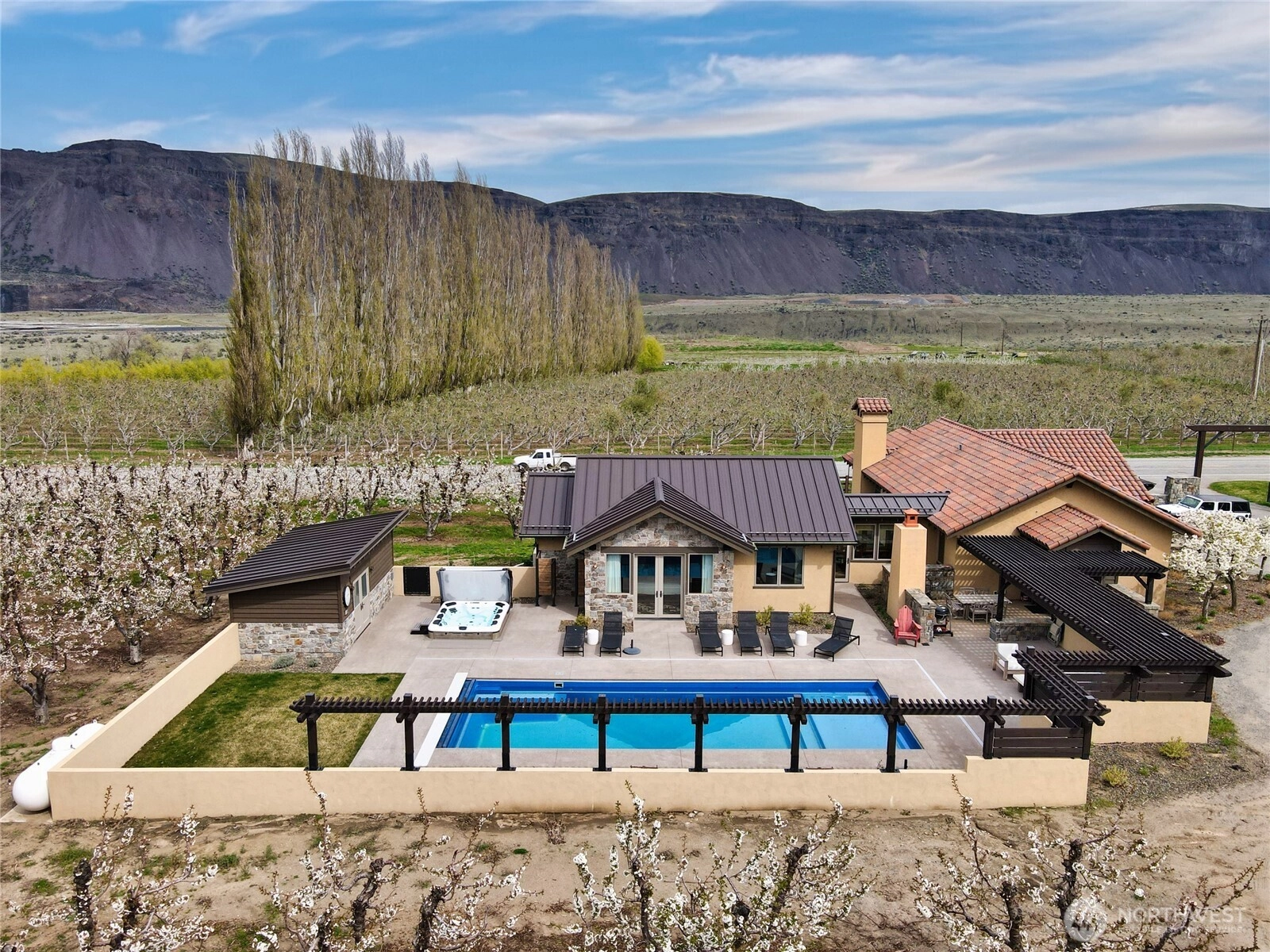 5814 Colockum Rd Malaga WA 98828