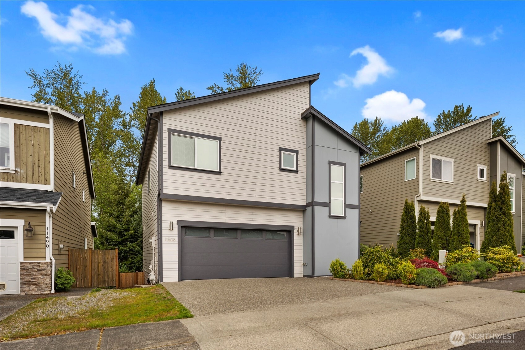 11508 SE 83rd St Unit  Newcastle WA 98056
