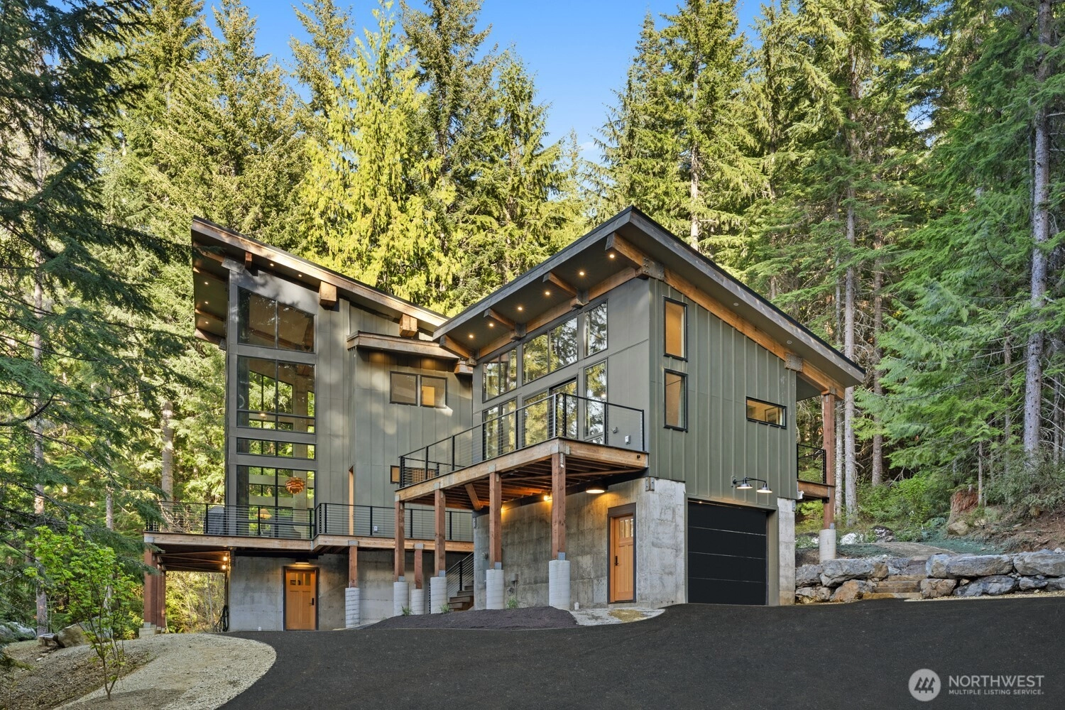2982 Kachess Lake Rd Unit  Easton WA 98925