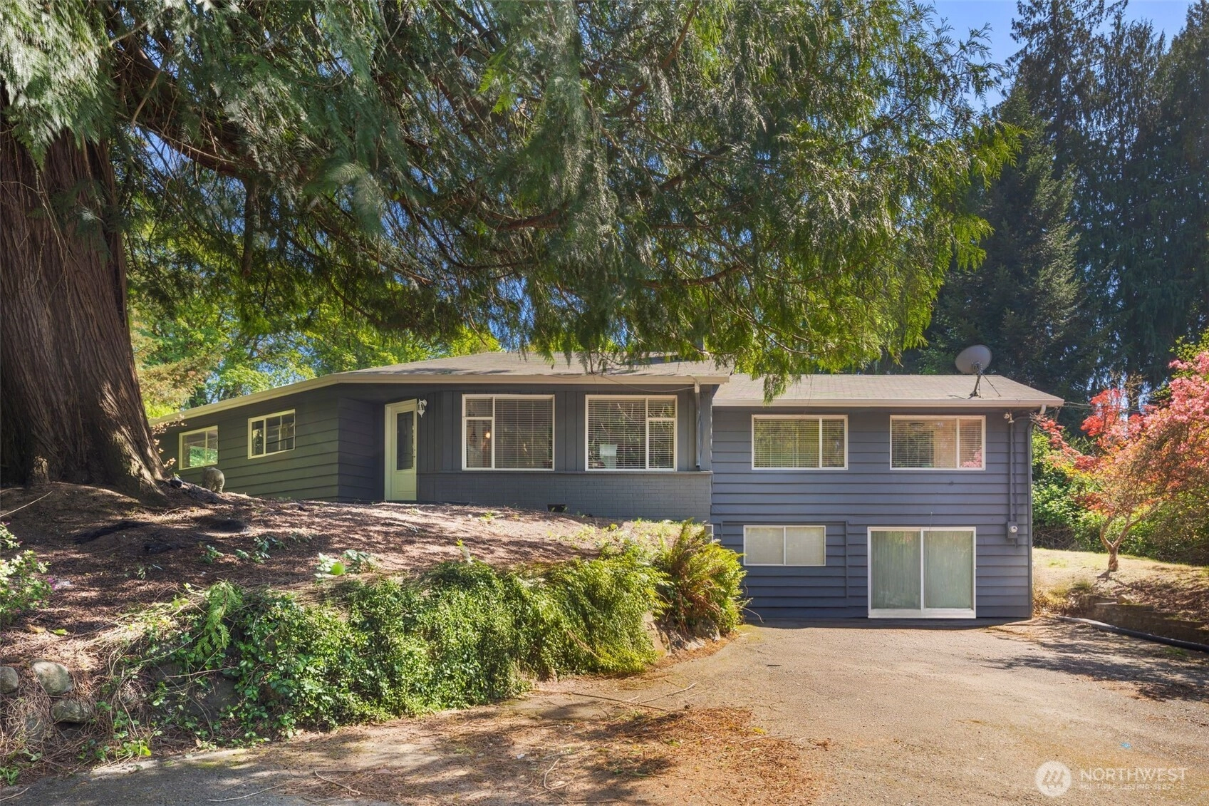 220 Raft Island Dr NW Gig Harbor WA 98335