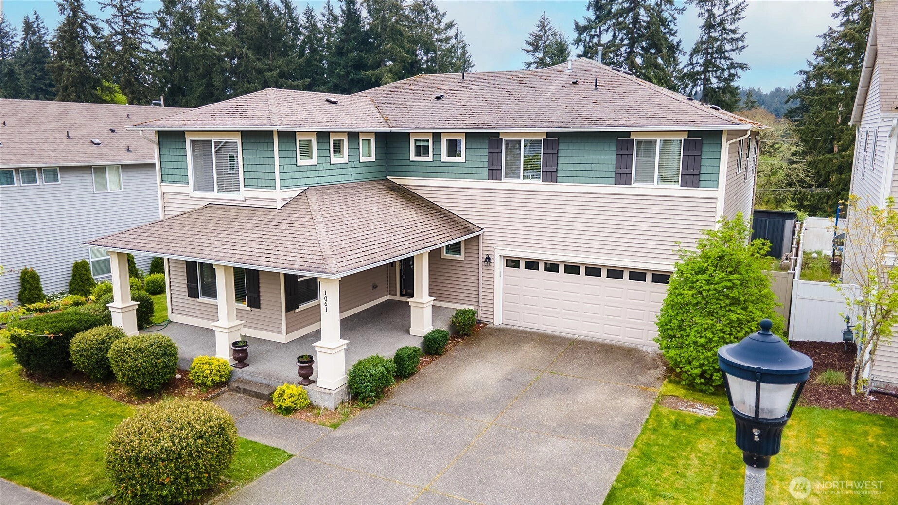 1061 Hiton Cir DuPont WA 98327