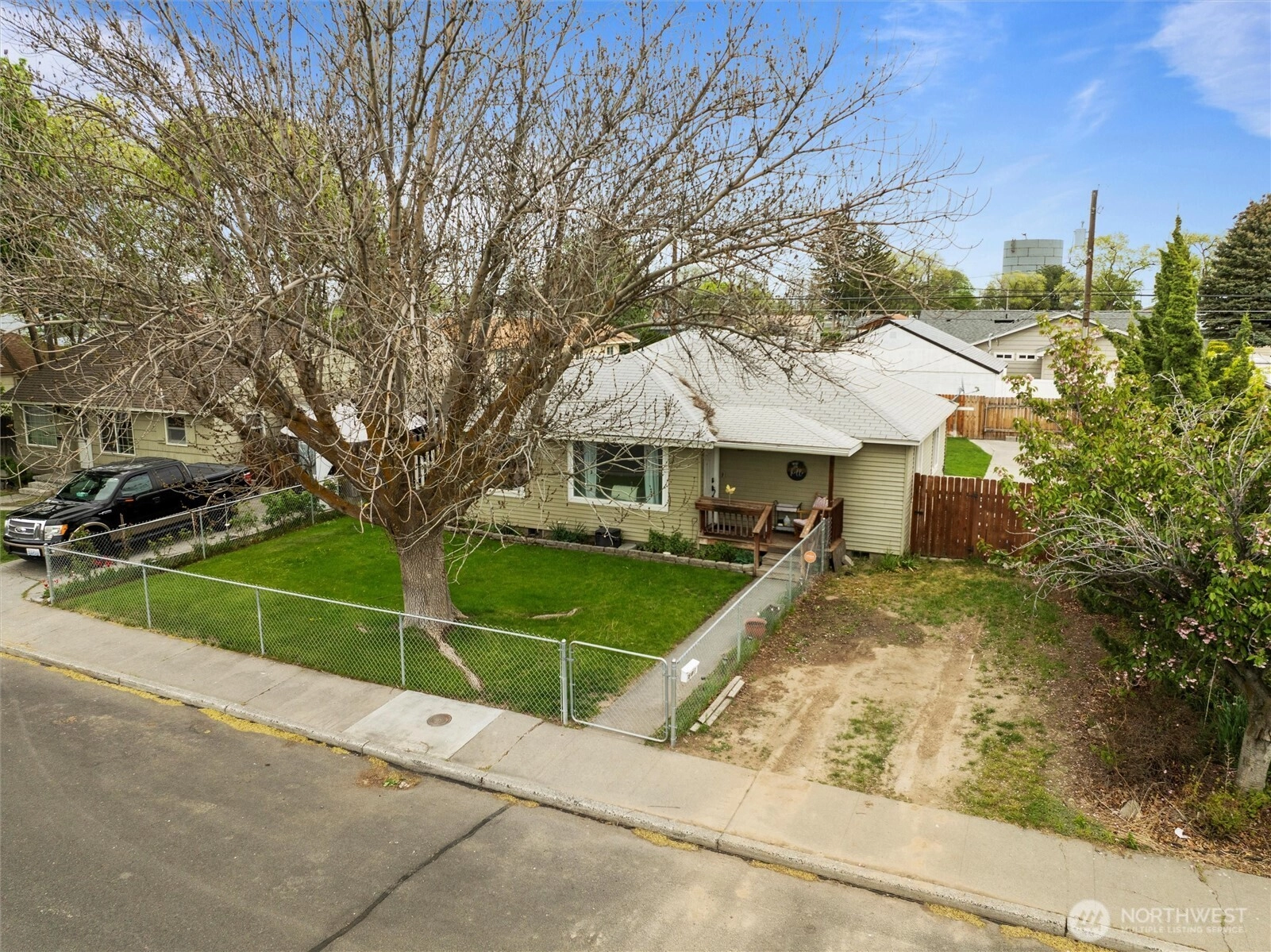 18 F St SE Ephrata WA 98823