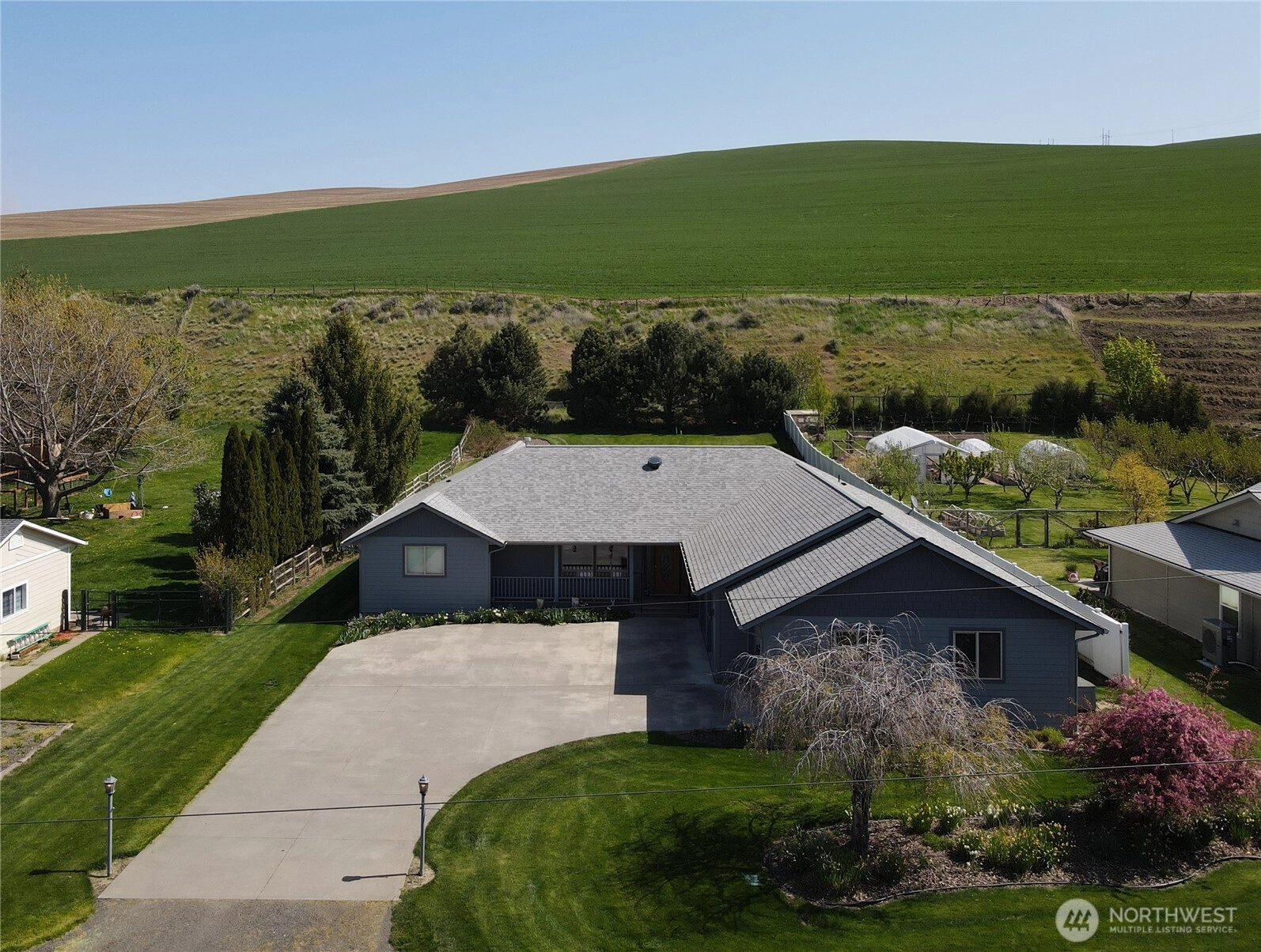1515 S 5th St Unit  Dayton WA 99328