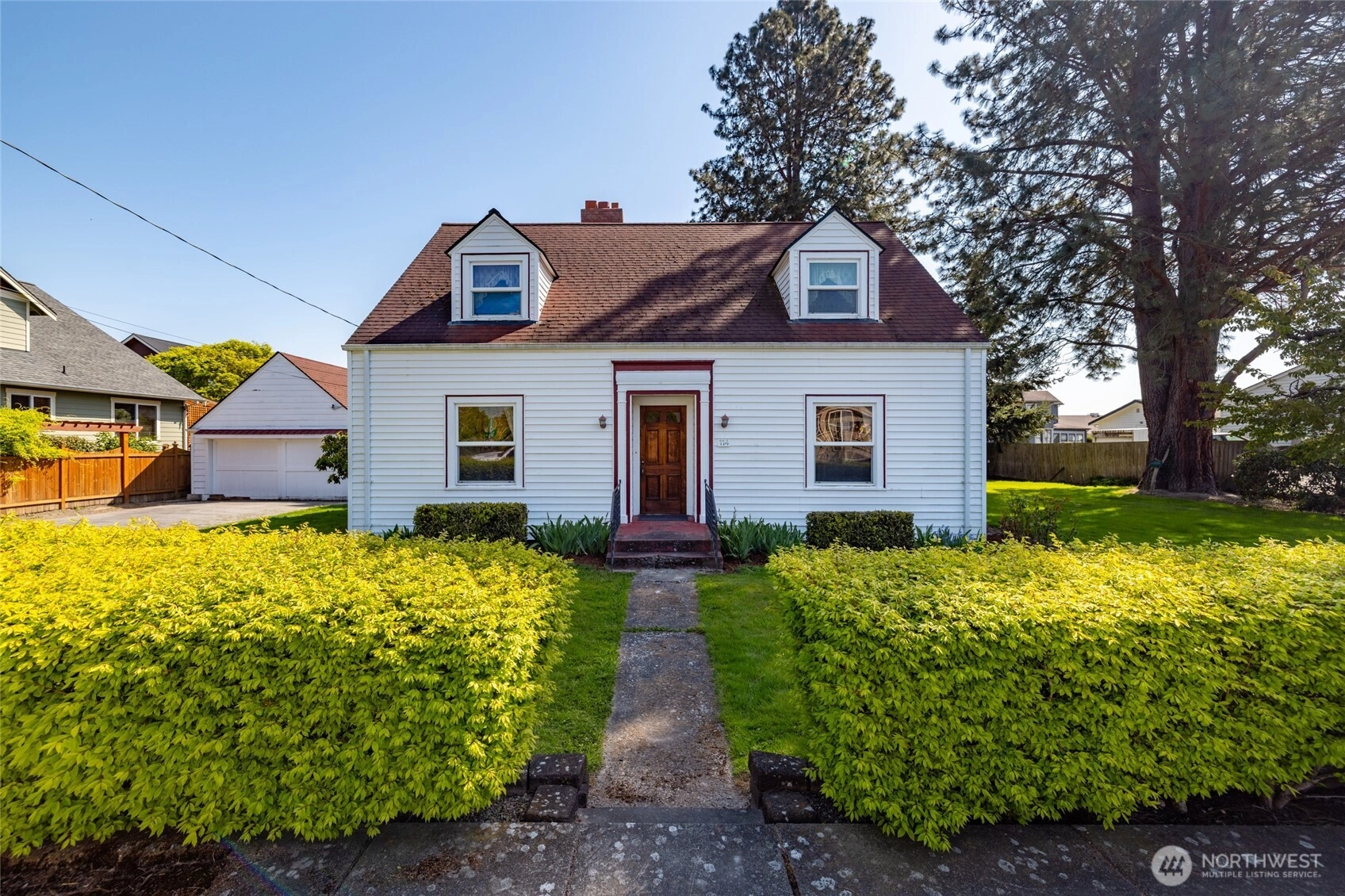 114 N 6th St La Conner WA 98257