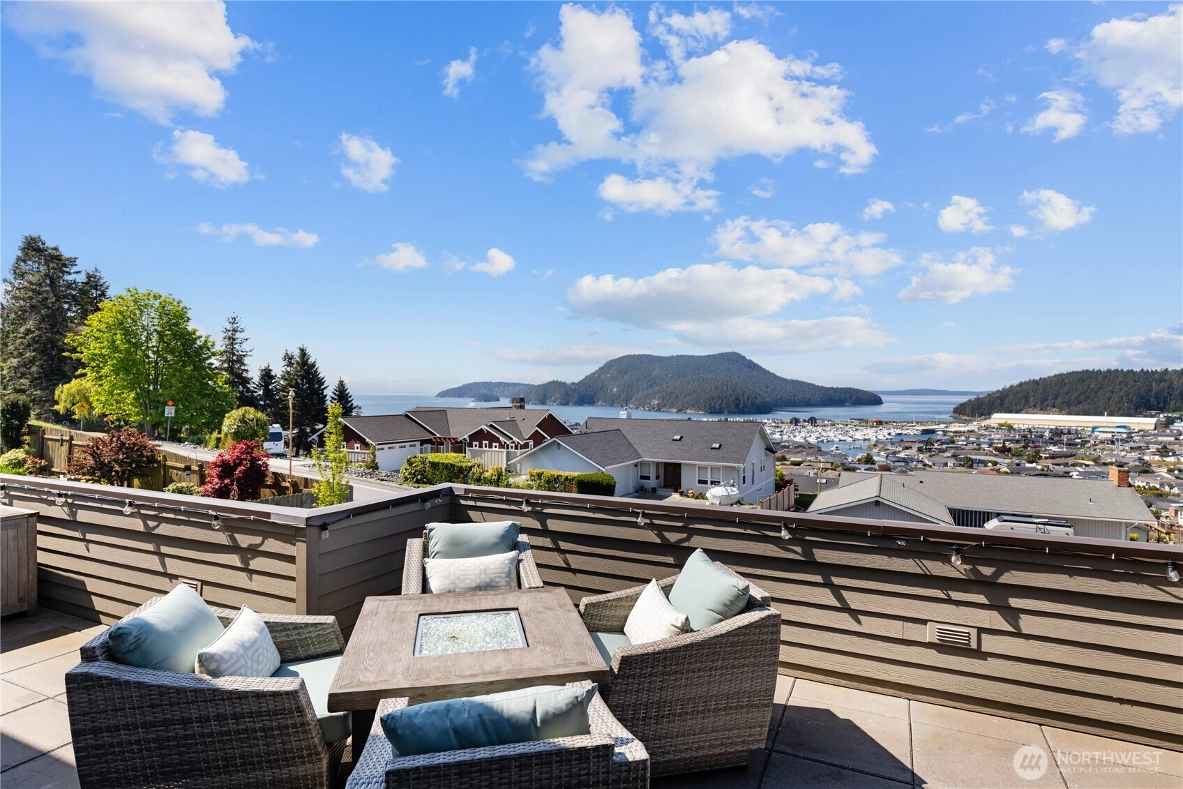 1808 Highland Dr Unit  Anacortes WA 98221