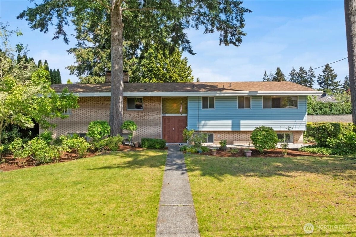 1033 Broadview Dr Fircrest WA 98466