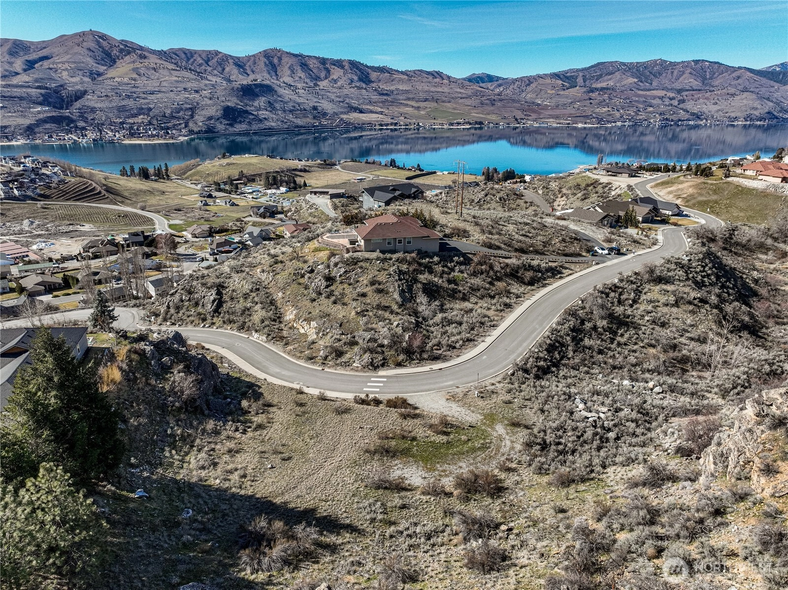 104 Crest Dr Unit  Chelan WA 98816
