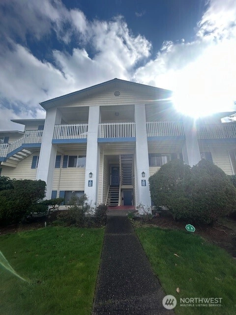 12906 W 8th Ave Unit D103 Everett WA 98204