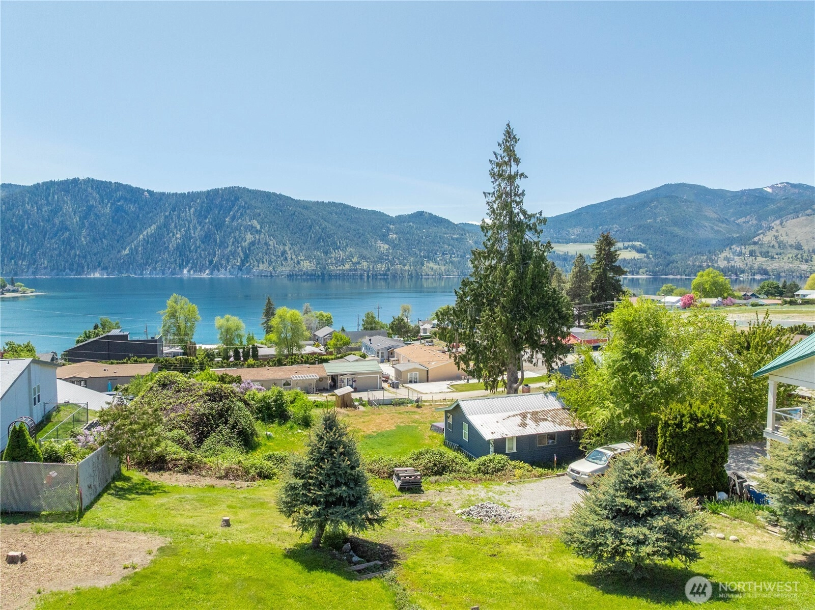 241 Lakeshore Dr Unit  Manson WA 98831