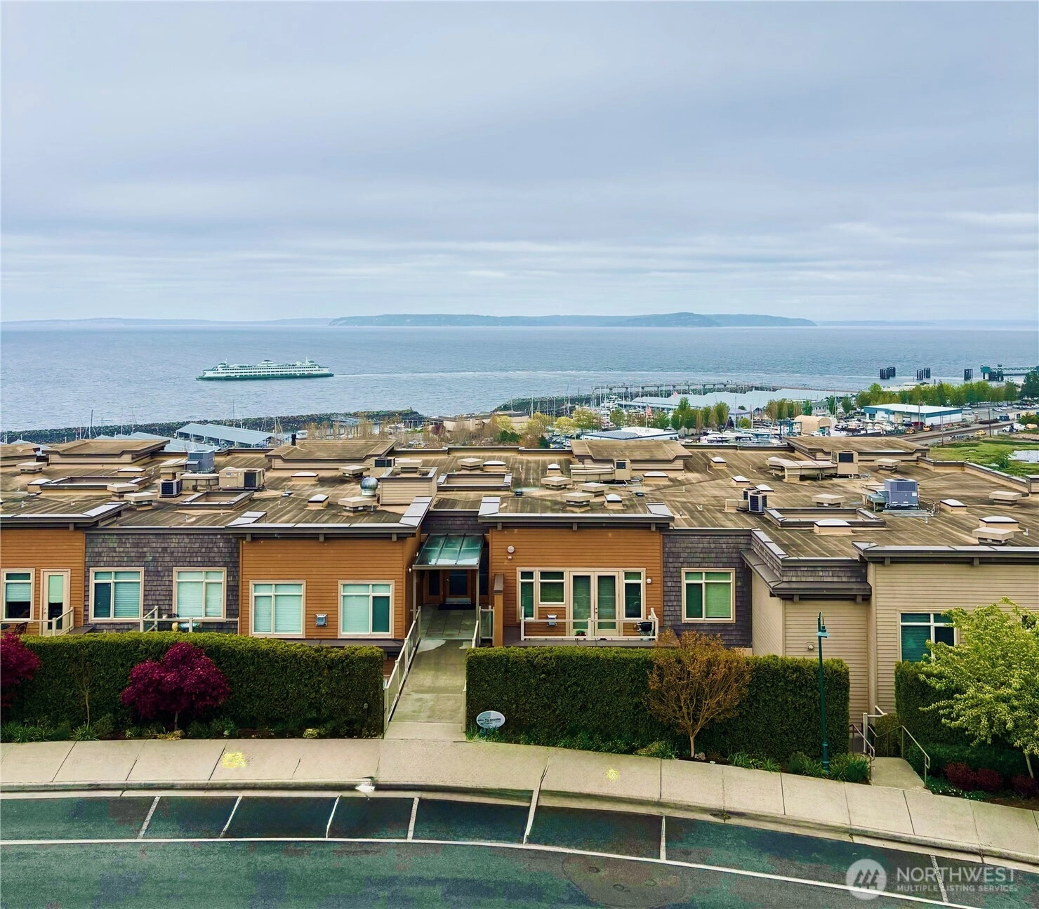 50 Pine Edmonds WA 98020