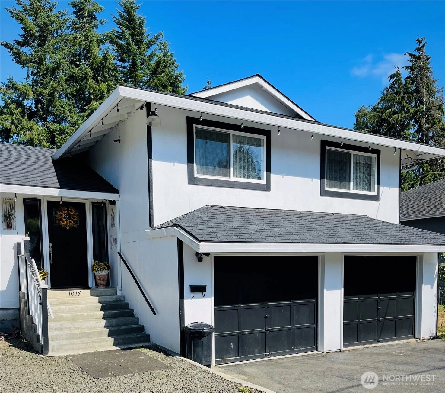 1017 Ballentine St Raymond WA 98577