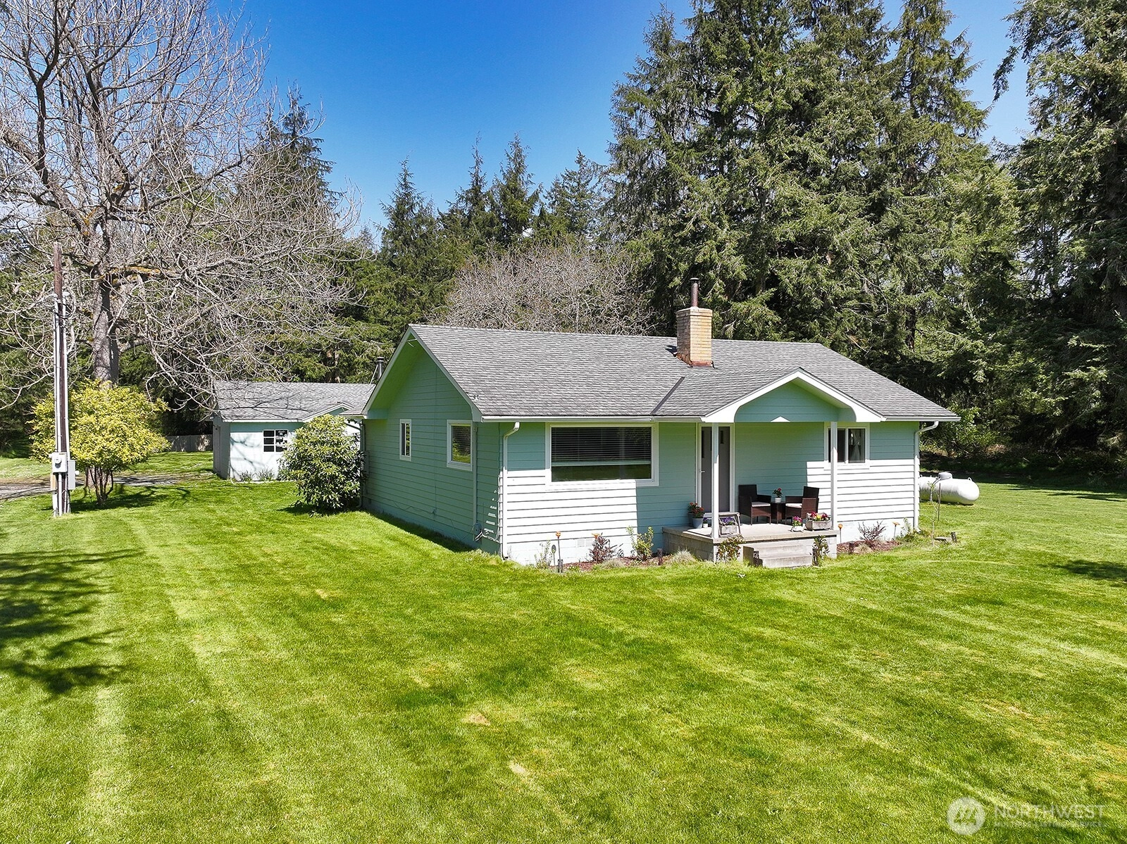 397 Lagoon Point Rd Greenbank WA 98253