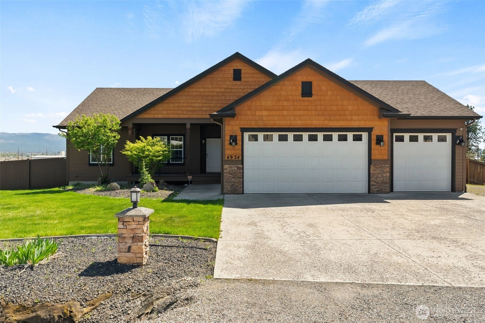 4924 N Vista Grande Dr Otis Orchards WA 99027