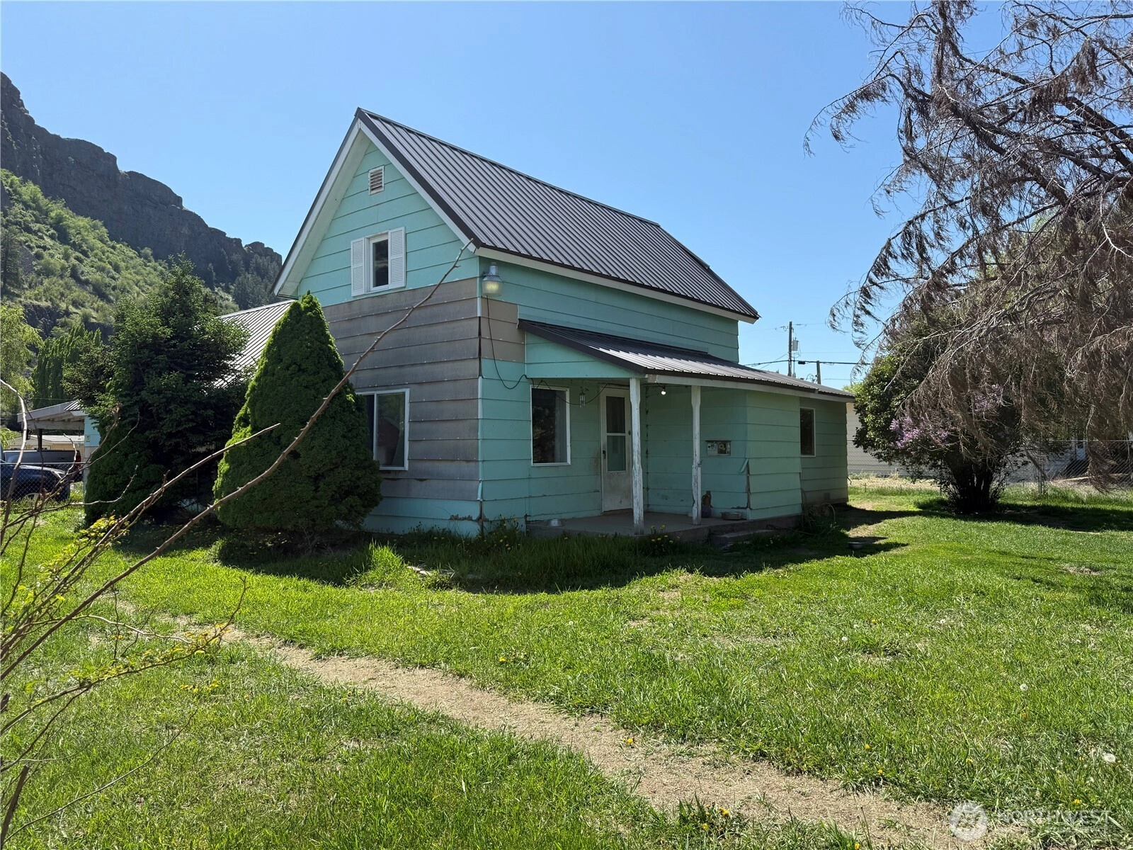 22037 NE Alcan Rd Grand Coulee WA 99133