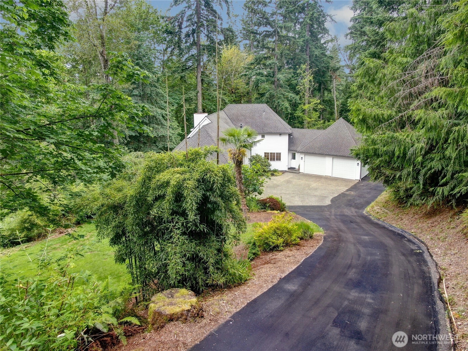 25043 SE Mirrormont Blvd Issaquah WA 98027