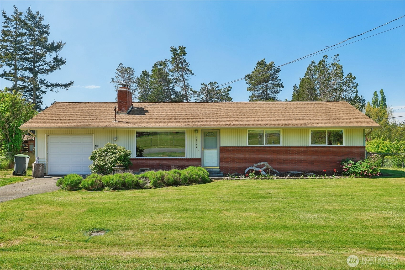 1313 Orchard Loop Oak Harbor WA 98277
