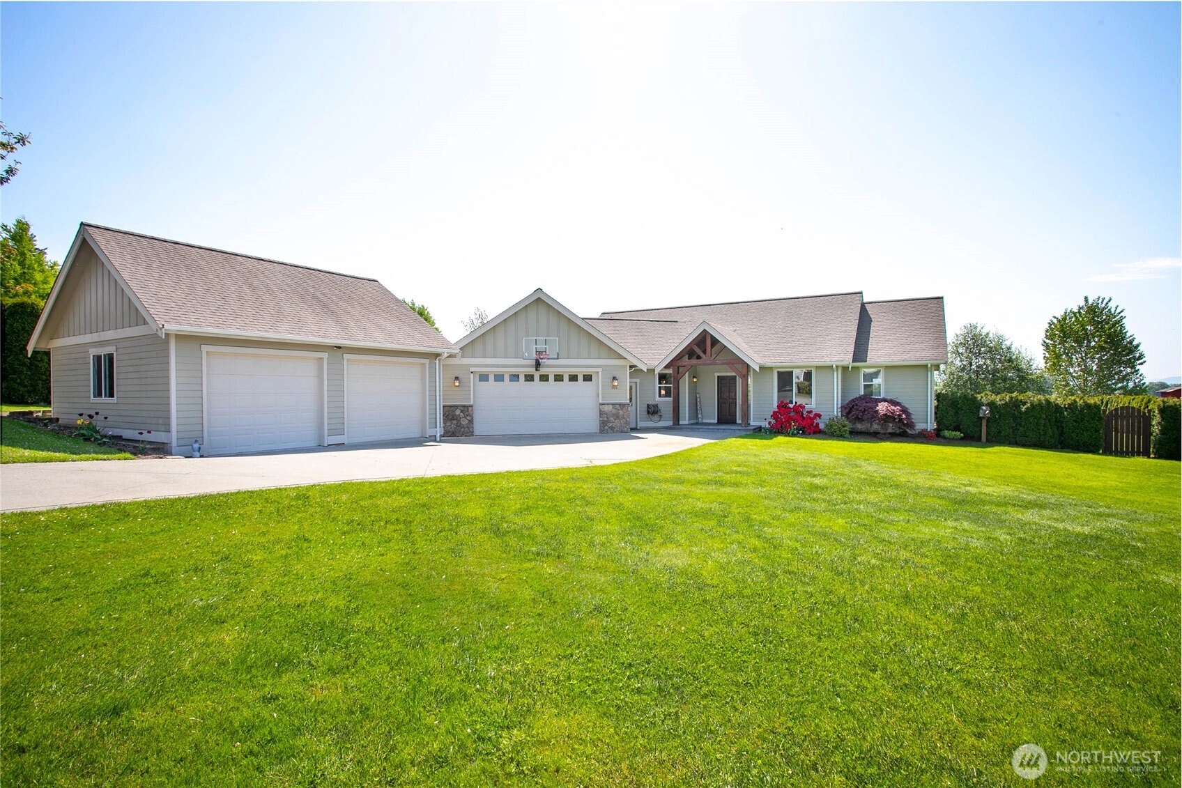 105 Ridgeview St Sumas WA 98295
