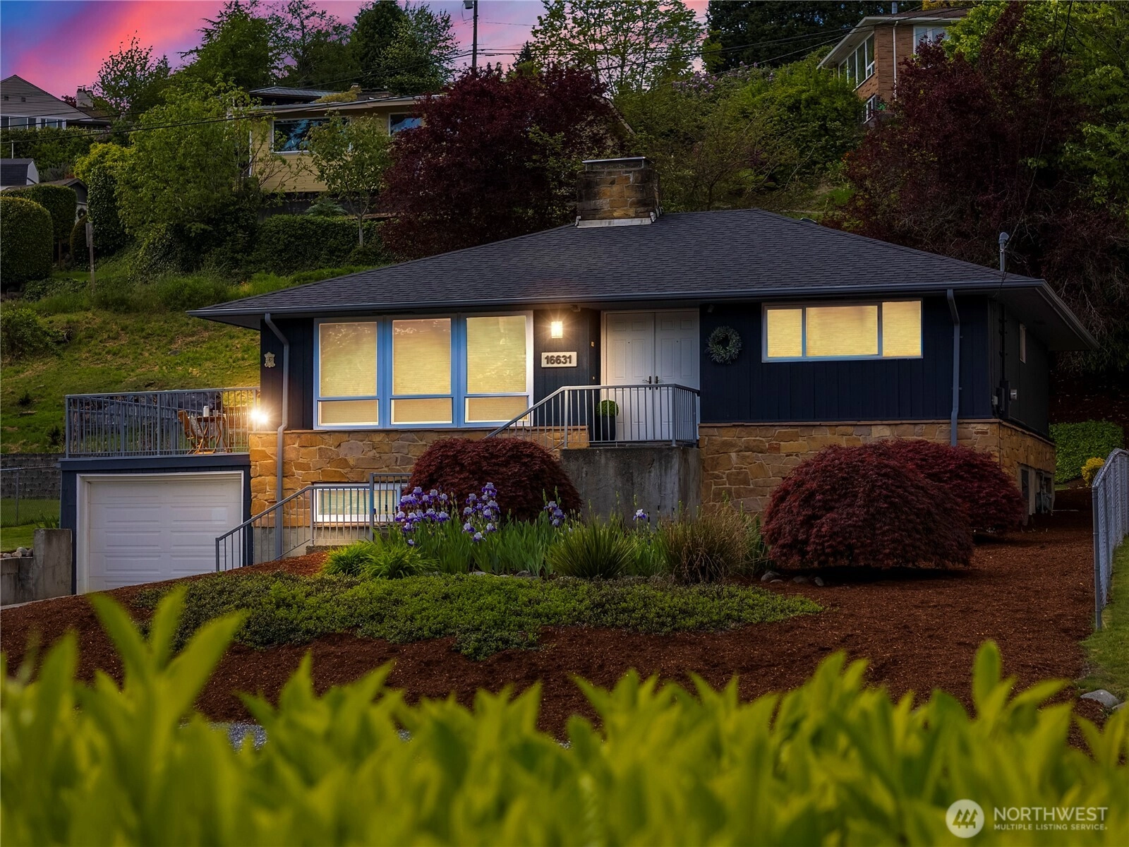 16631 Sylvester Rd SW Unit  Burien WA 98166