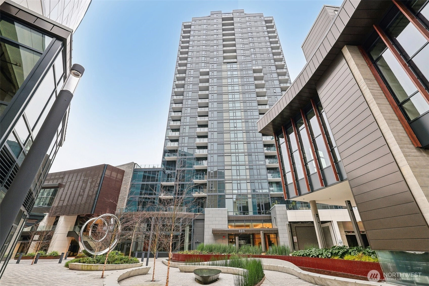 889 Ave Square NE Unit 302 Unit 302 Bellevue WA 98004