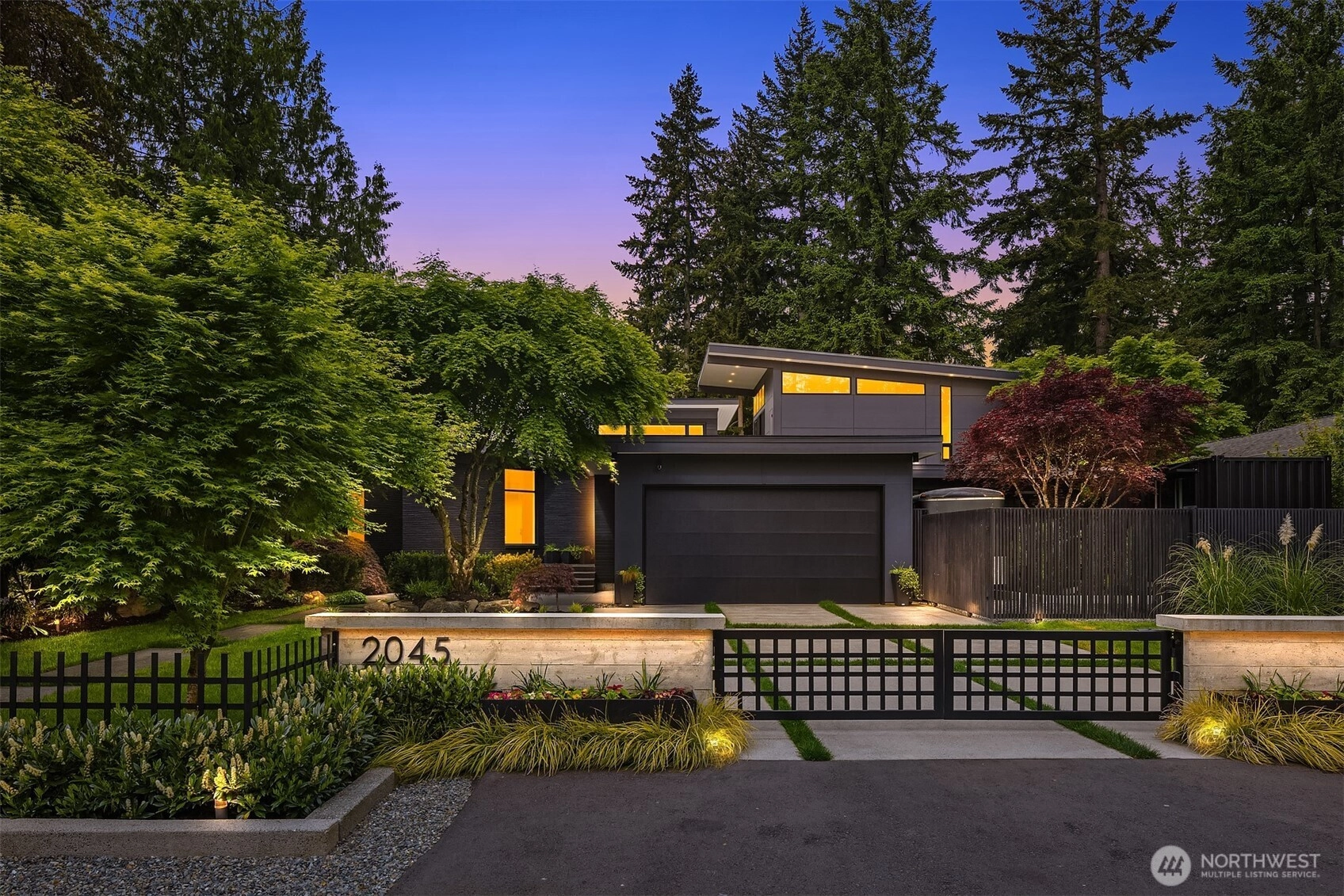 2045 102nd Ave SE Bellevue WA 98004