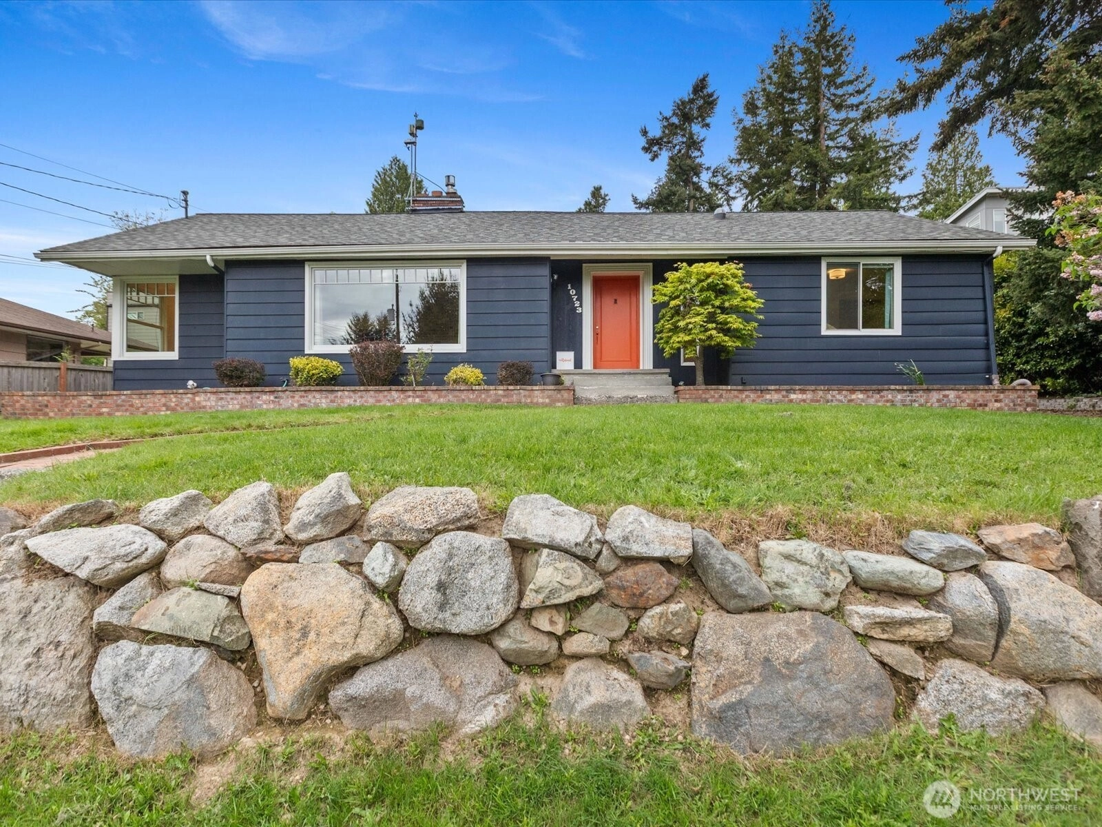 10723 Densmore Ave N Seattle WA 98133
