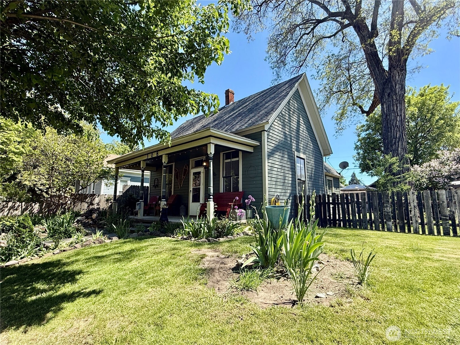 308 E Spring St Dayton WA 99328