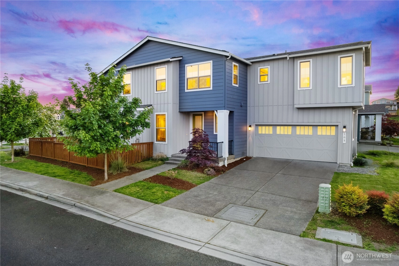 205 SW 96th Ln Seattle WA 98106