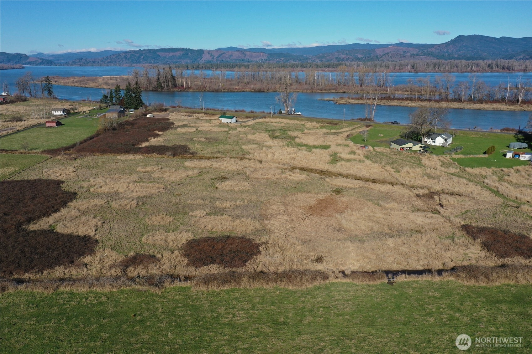 411 W Birnie Slough Rd Cathlamet WA 98612