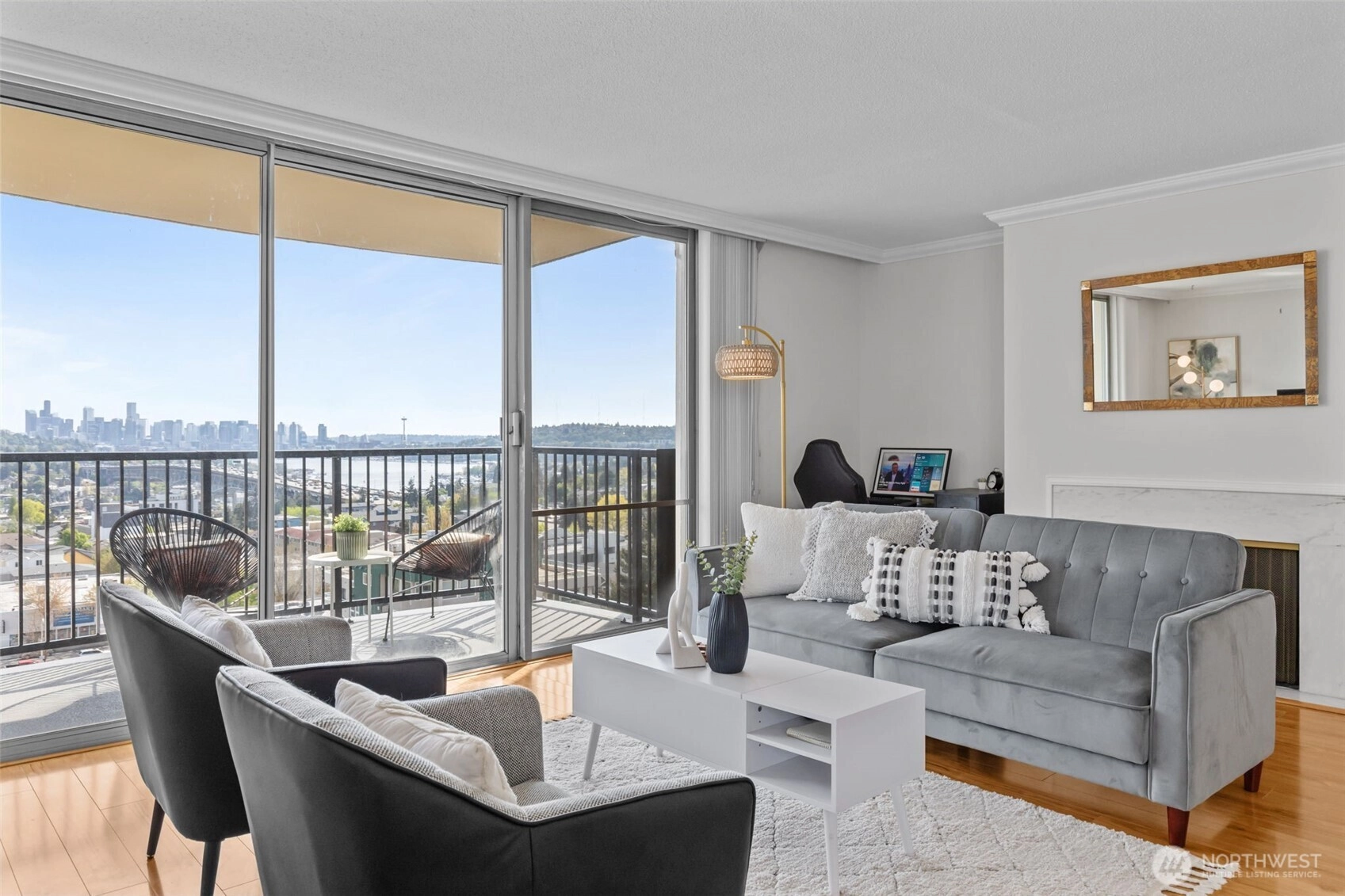 4540 8th Ave NE Unit 1106 Unit 1106 Seattle WA 98105