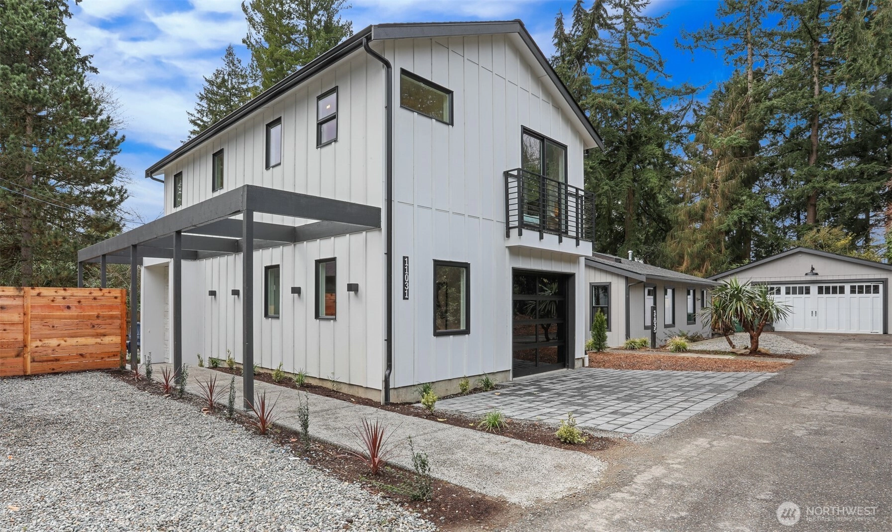11031 17th Ave NE Seattle WA 98125
