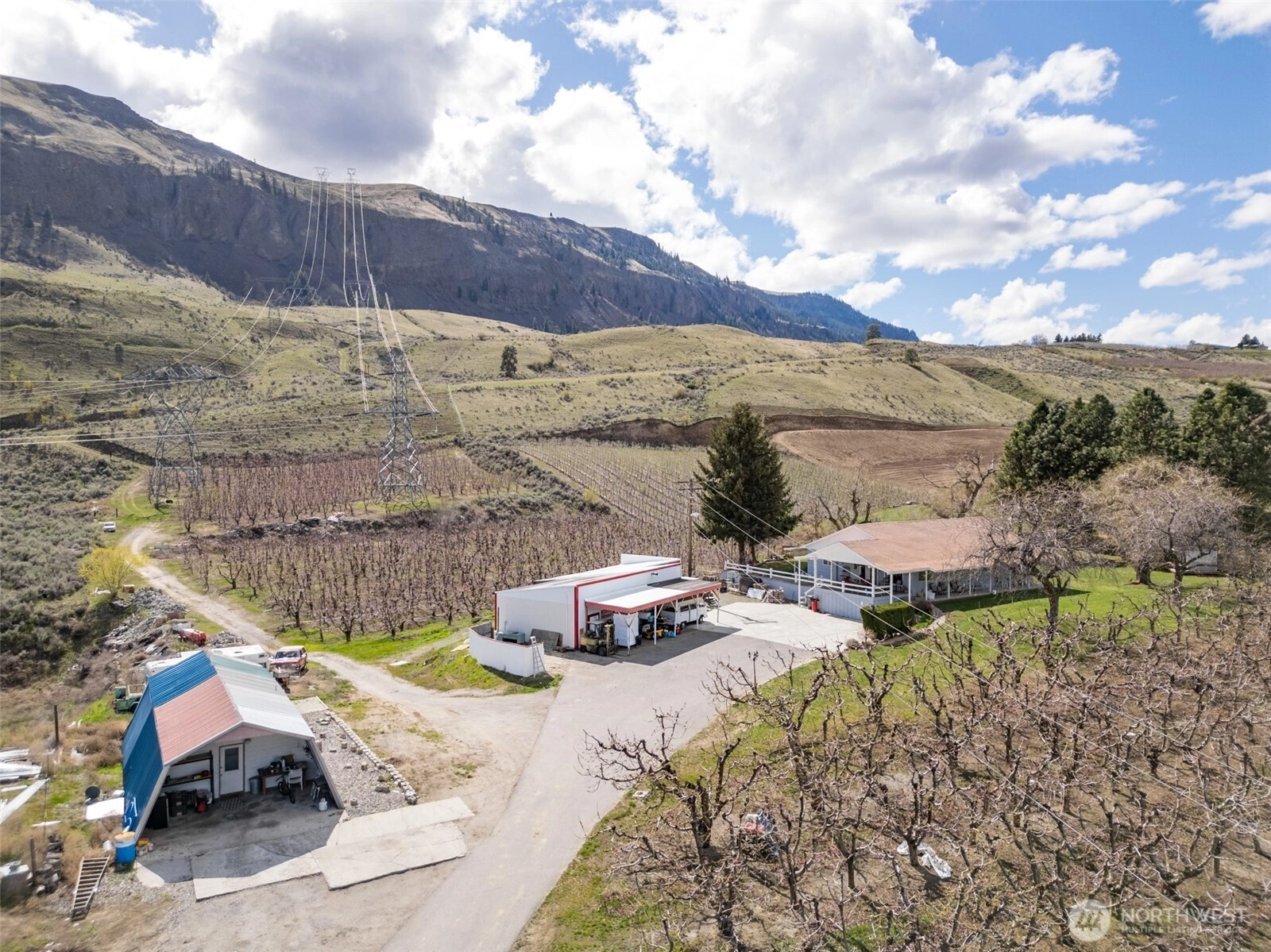 3809 Searles Rd Unit  Malaga WA 98828