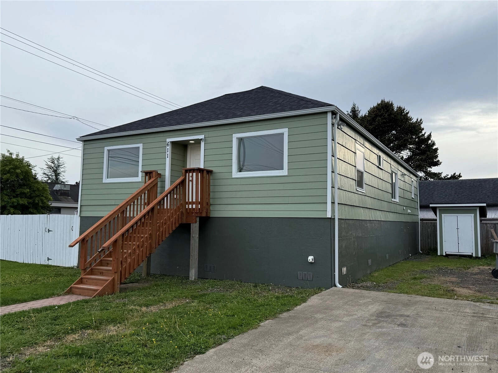 611 Conger St Unit  Aberdeen WA 98520