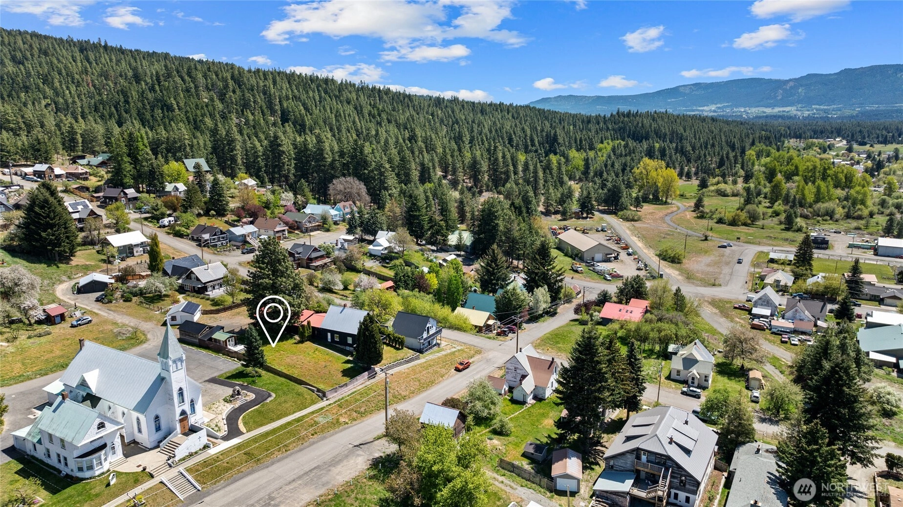 2 XX N B St Unit  Roslyn WA 98941