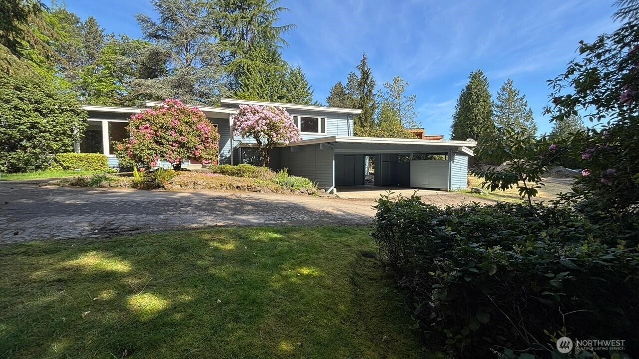 7920 NE 32nd St Medina WA 98039