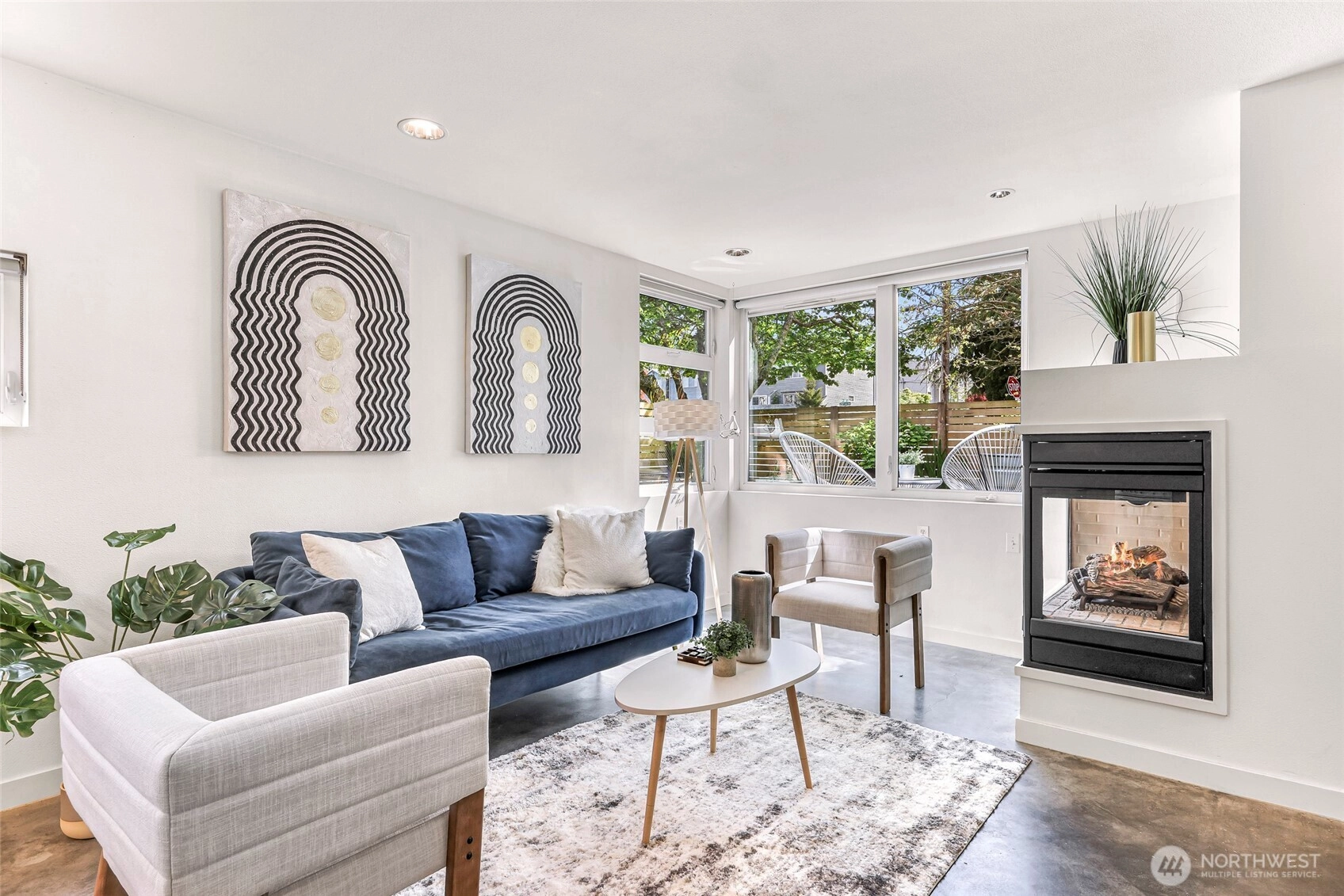 8363 29th Ave NW Unit  Seattle WA 98117