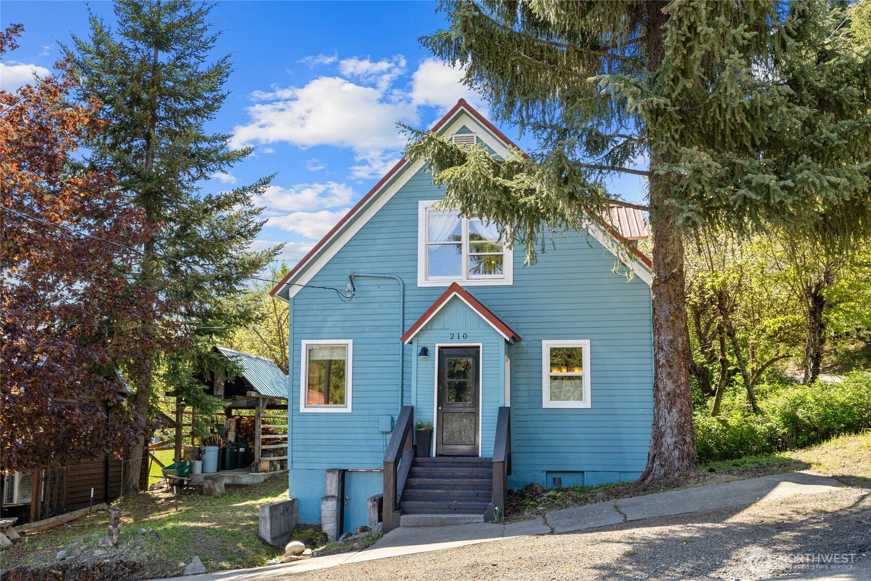 210 W Dakota Ave Unit  Roslyn WA 98941