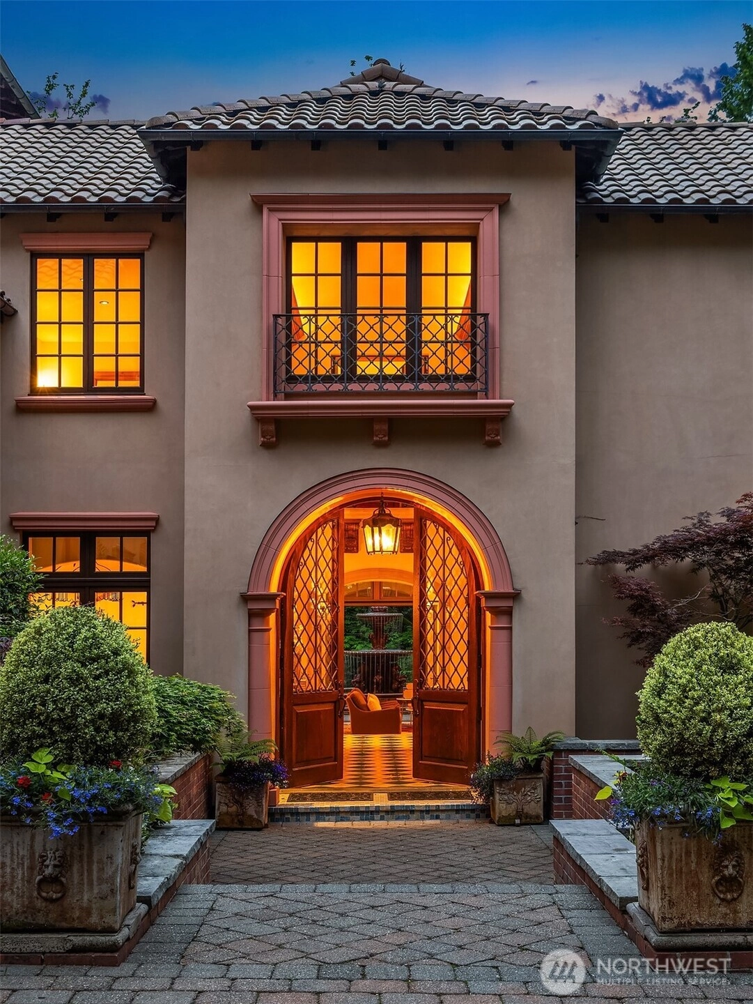 5565 248th Pl SE Issaquah WA 98029