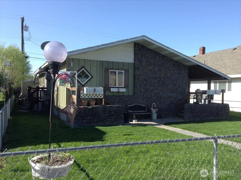 106 E 1st Ave Unit  Odessa WA 99159