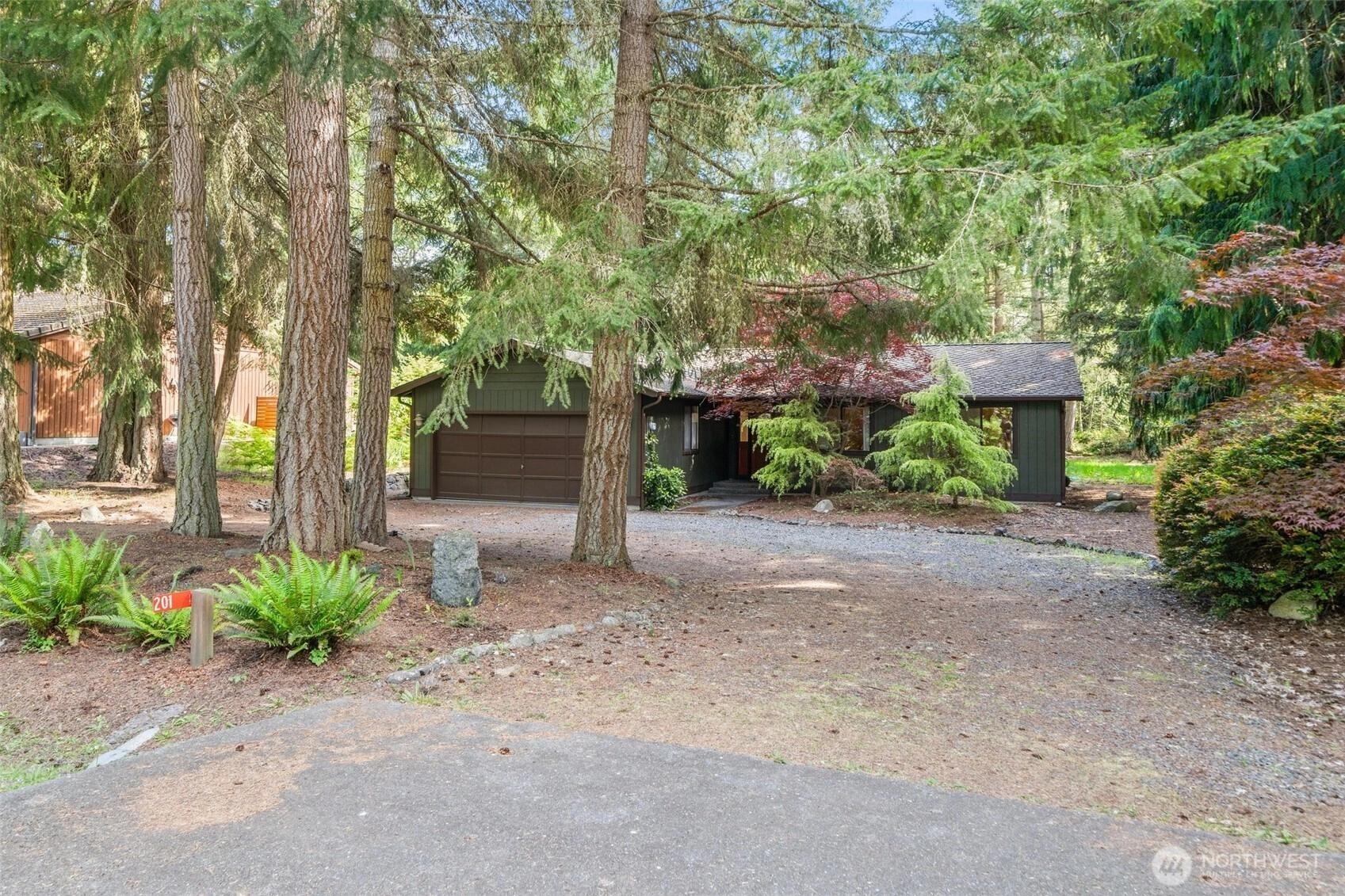 201 Pinecrest Dr Unit  Port Townsend WA 98368