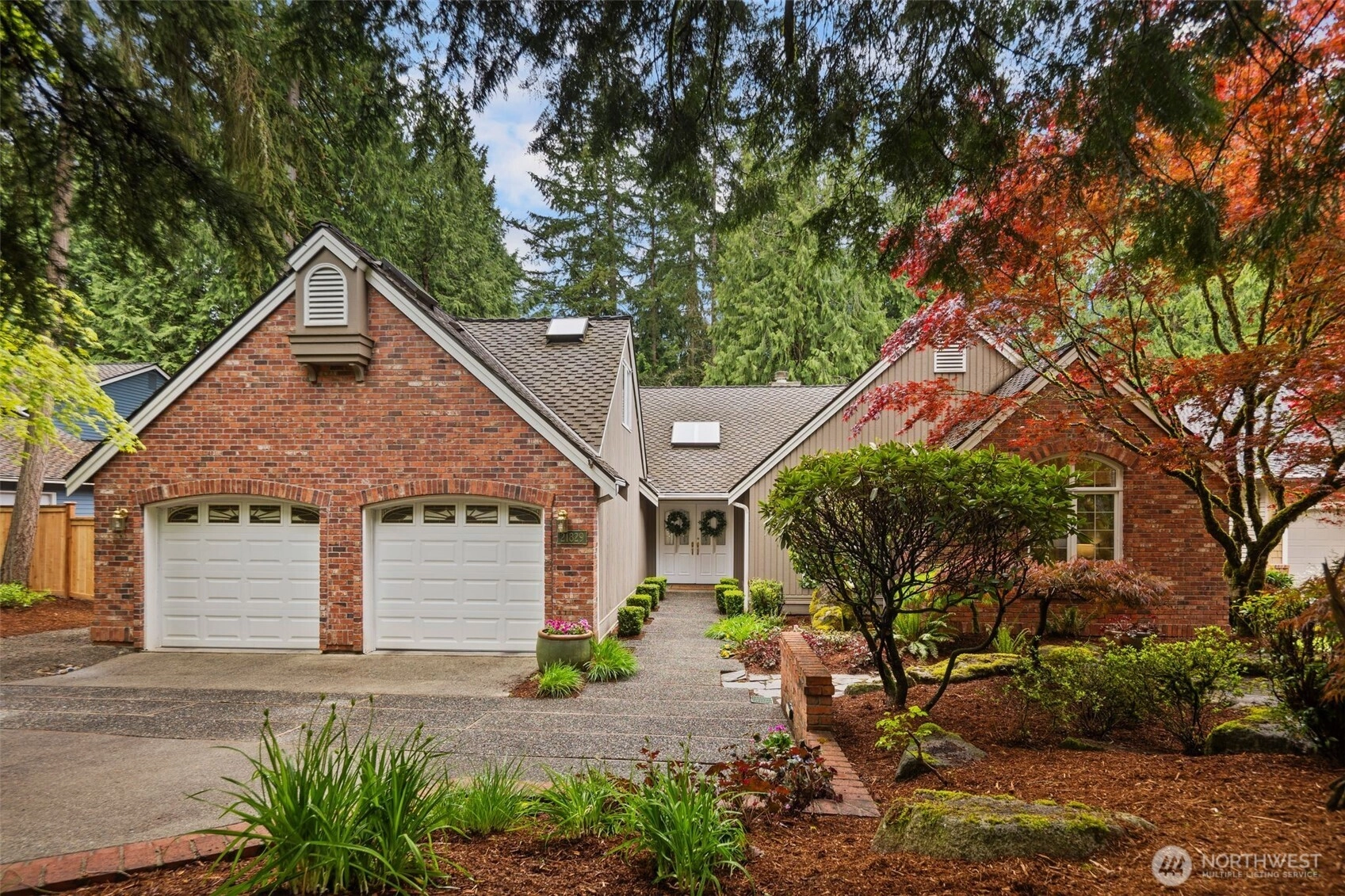 21829 NE 30th Pl Unit  Sammamish WA 98074