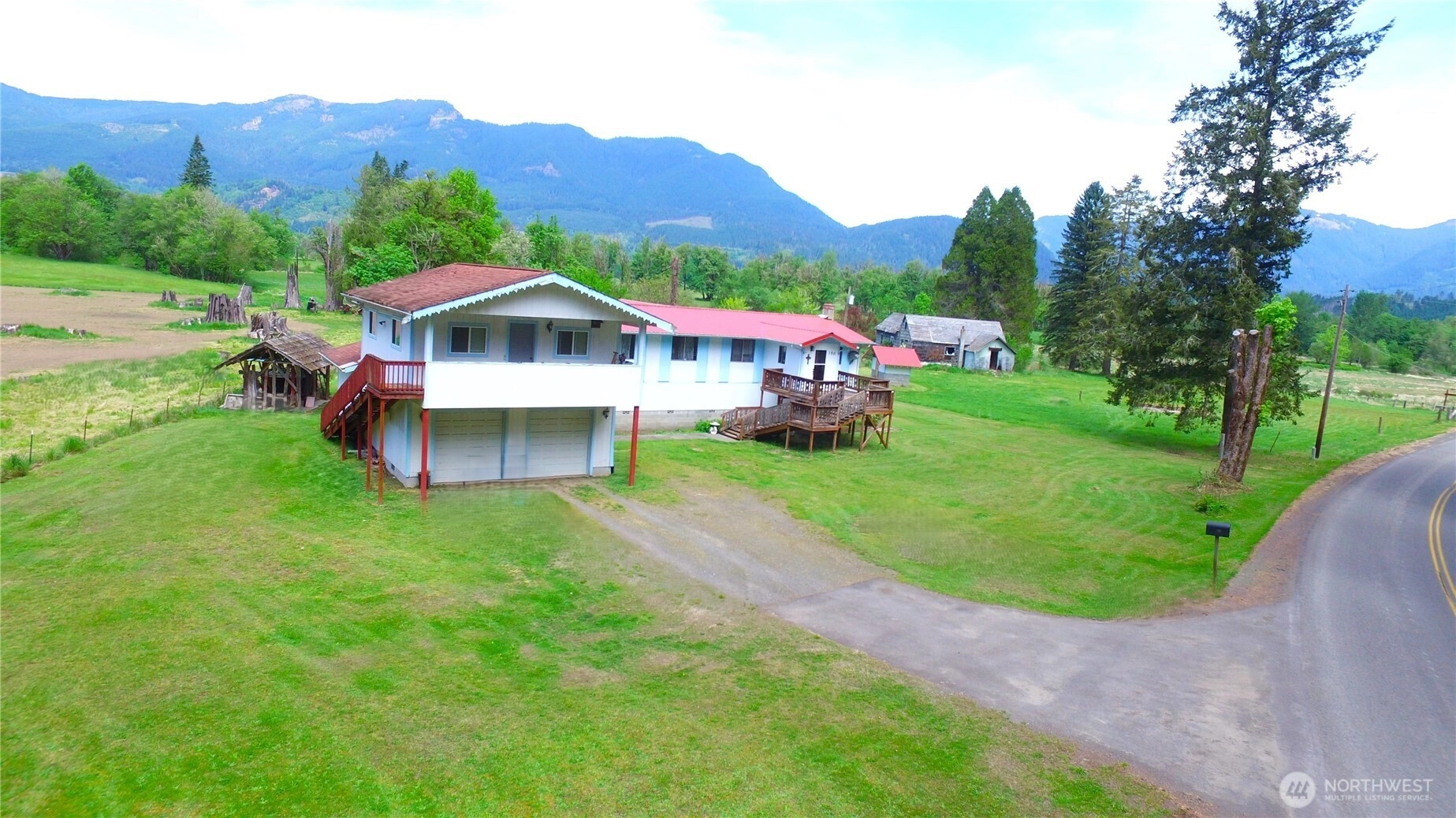 150 Skinner Rd Randle WA 98377
