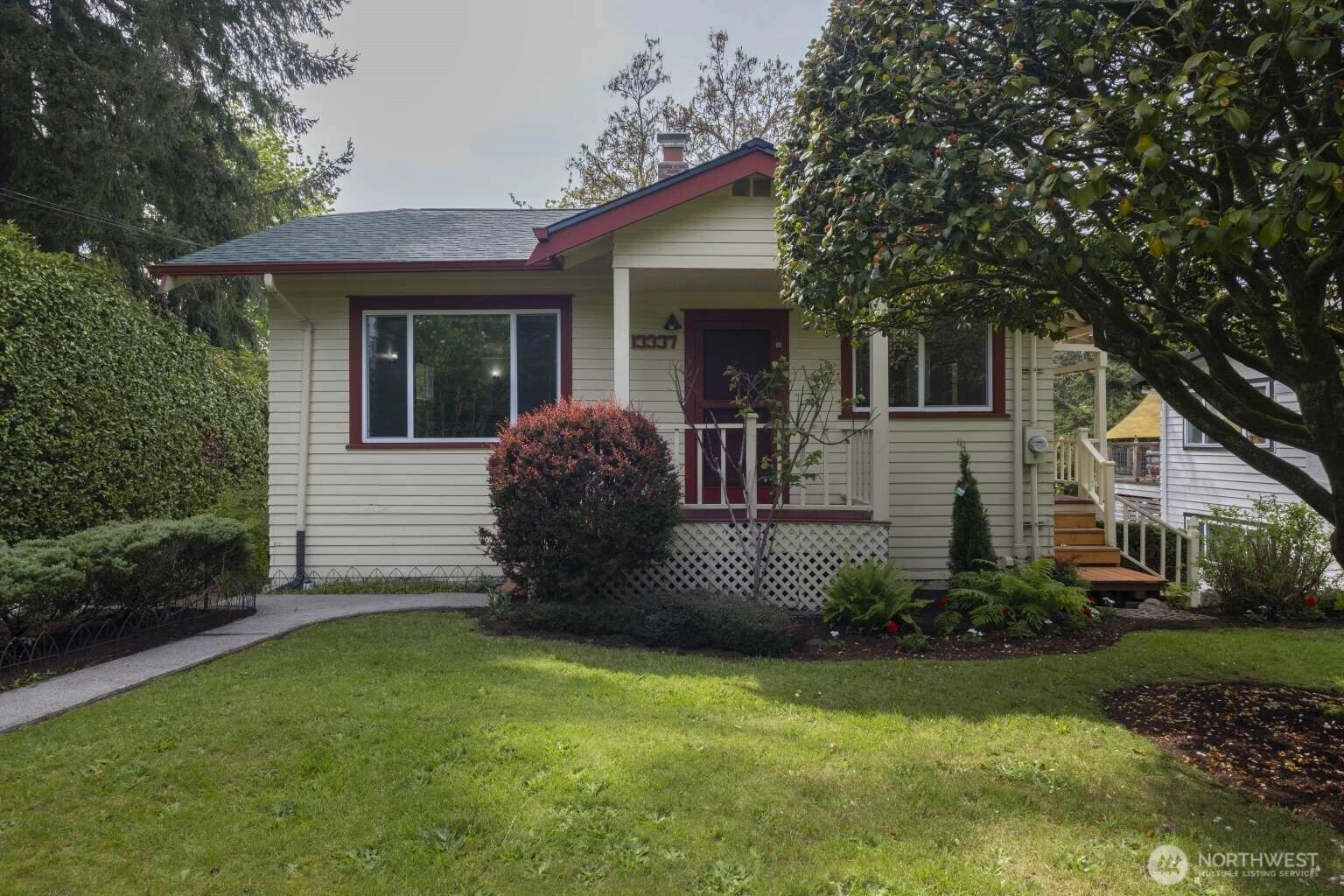 13337 30th Ave NE Seattle WA 98125