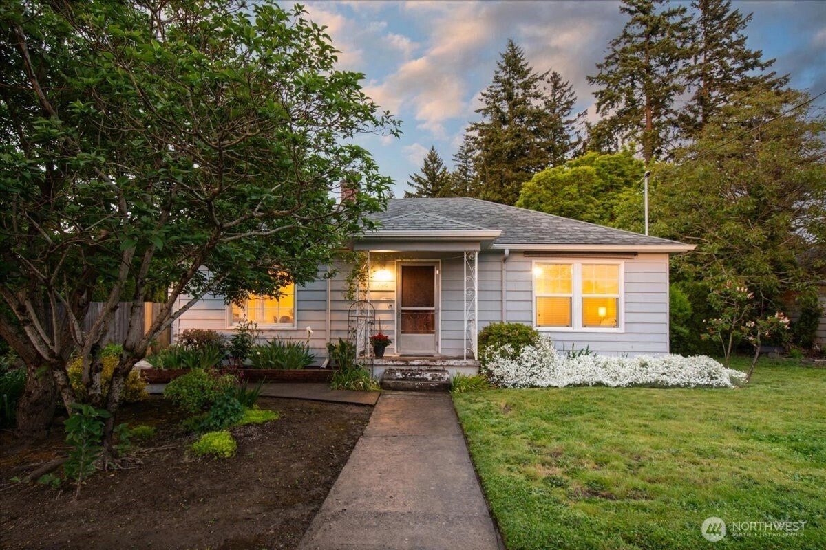 706 SE 135 Ave Unit  Portland OR 97233