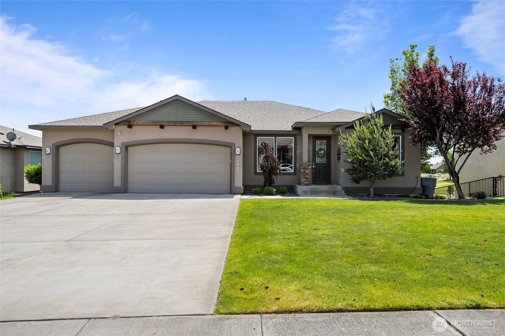 2842 Sawgrass Loop Richland WA 99354