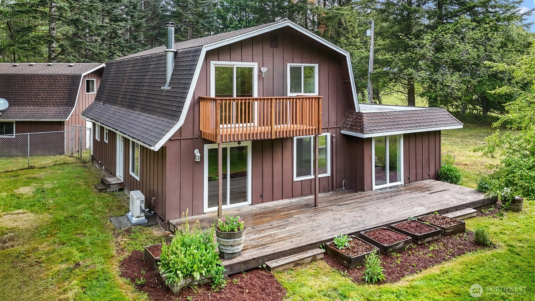 320 Powers Creek Rd Elma WA 98541