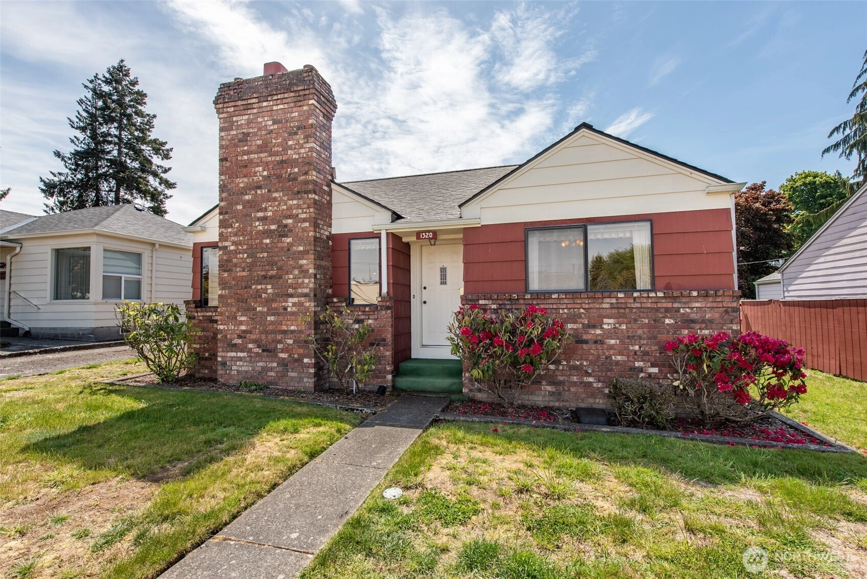 1320 E 4th St Port Angeles WA 98362