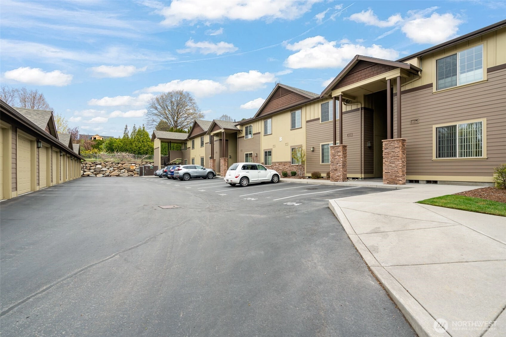 1051 N Baker Unit B104 Unit B104 East Wenatchee WA 98802