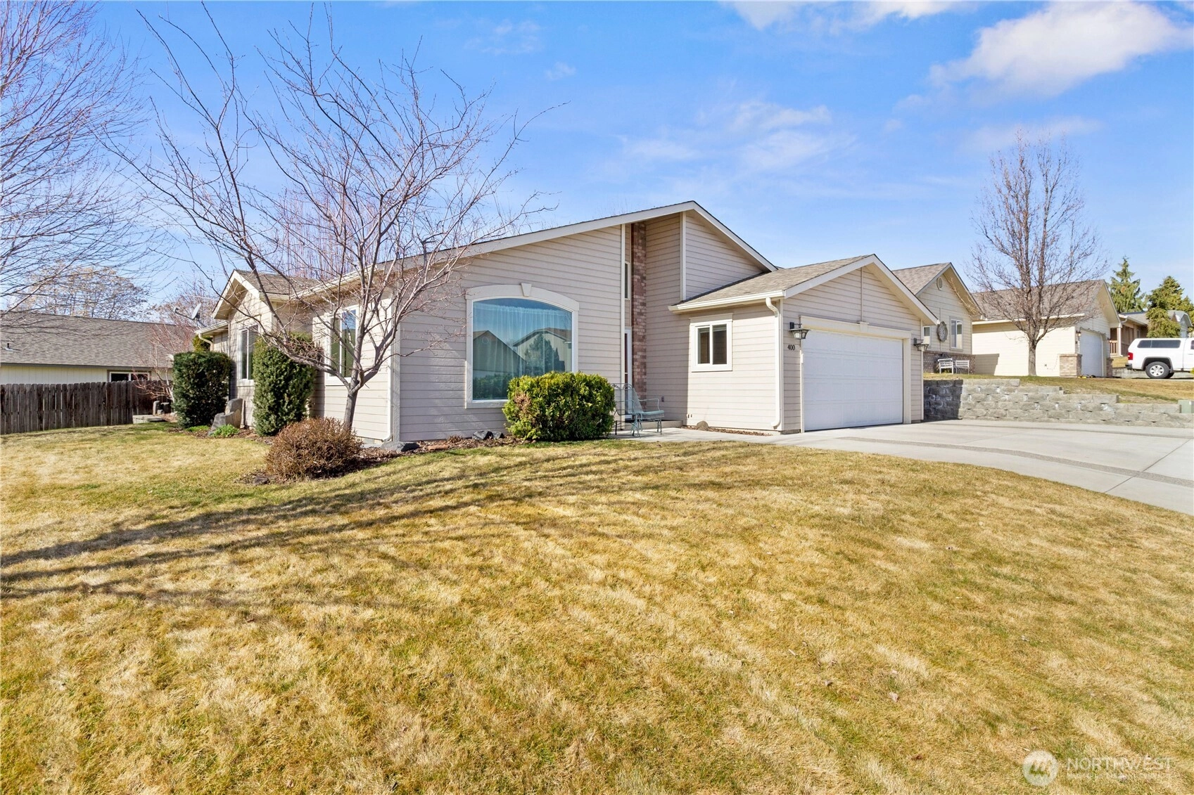 400 Concord Ln Zillah WA 98953