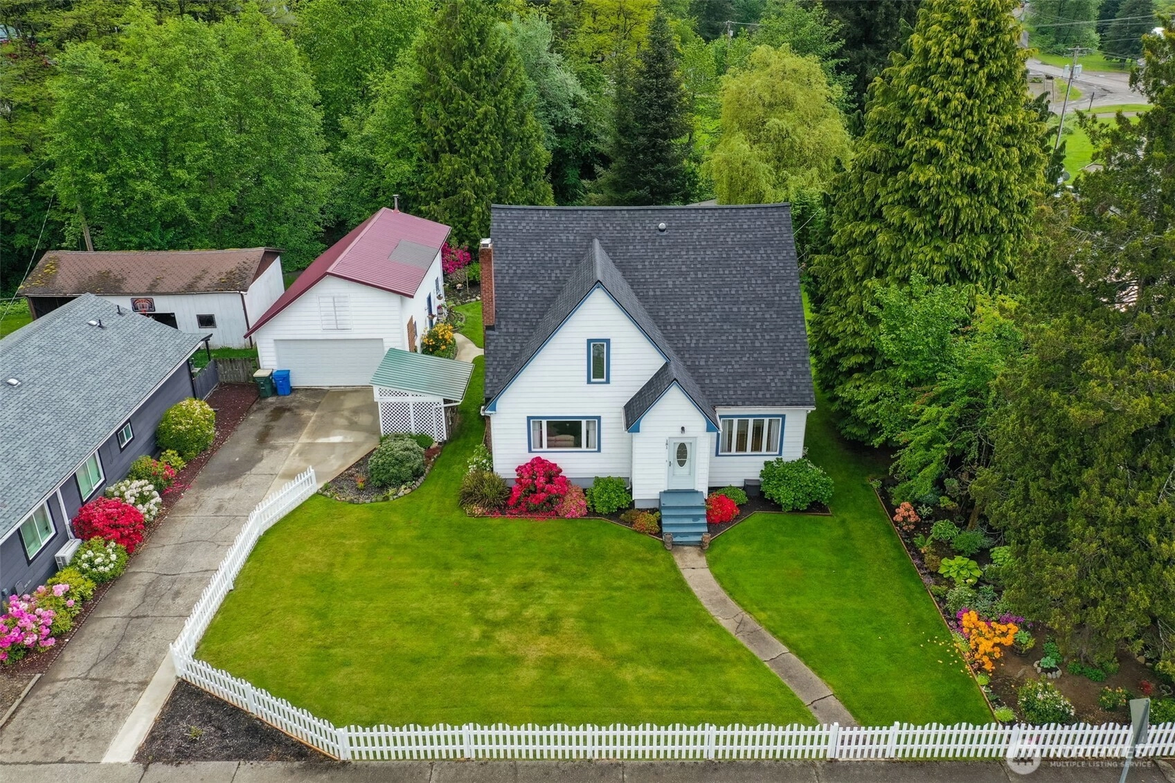 181 N 2nd St Morton WA 98356